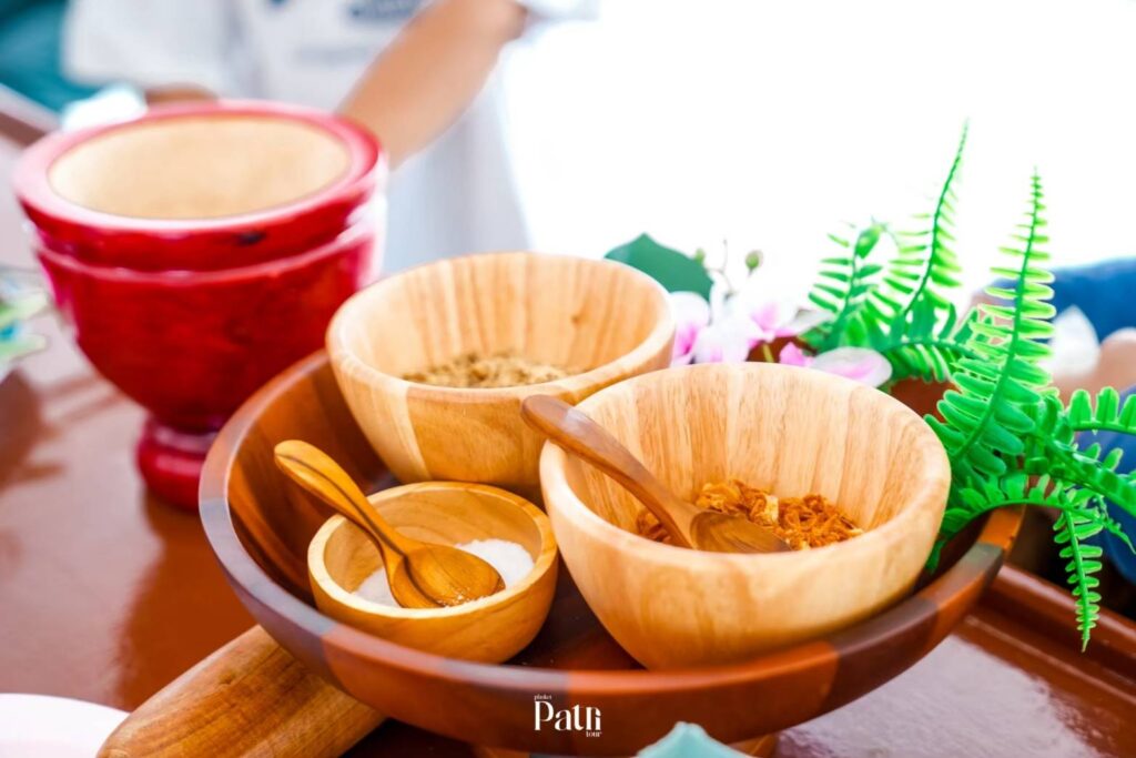 อ่าวพังงา – เจมส์ บอนด์ เรือใหญ่