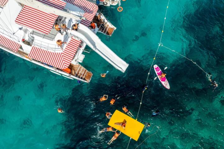 เกาะราชาใหญ่ – เกาะเฮ by Sailing Catamaran