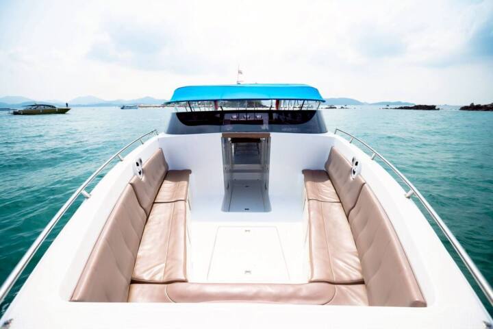 เกาะพีพี – เกาะไข่ – เกาะไม้ท่อน By Speed boat