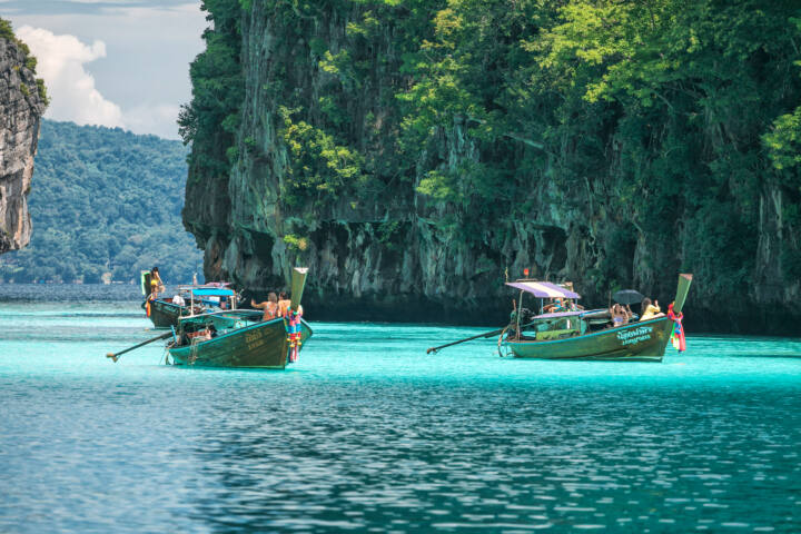 เกาะพีพี เกาะไม้ท่อน By Catamaran
