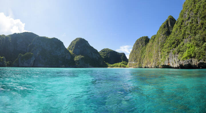 เกาะพีพี – เกาะไข่ – เกาะไม้ท่อน By Speed boat