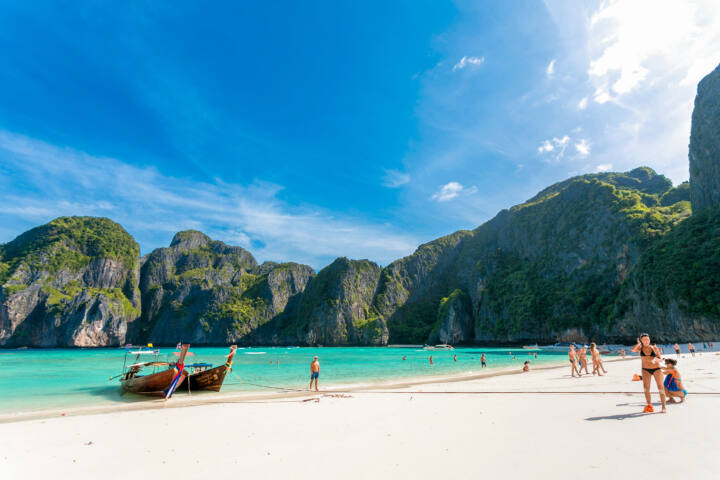 Lazy หมู่เกาะพีพี – เกาะไข่แมว By Speed Catamaran