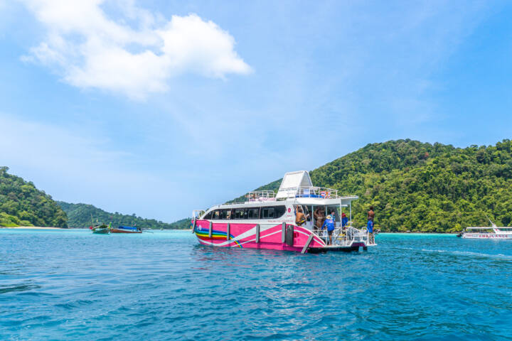 หมู่เกาะสุรินทร์ หมู่บ้านชาวมอแกน
