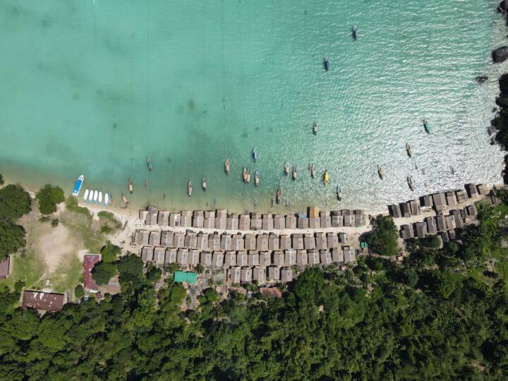 หมู่เกาะสุรินทร์ หมู่บ้านชาวมอแกน